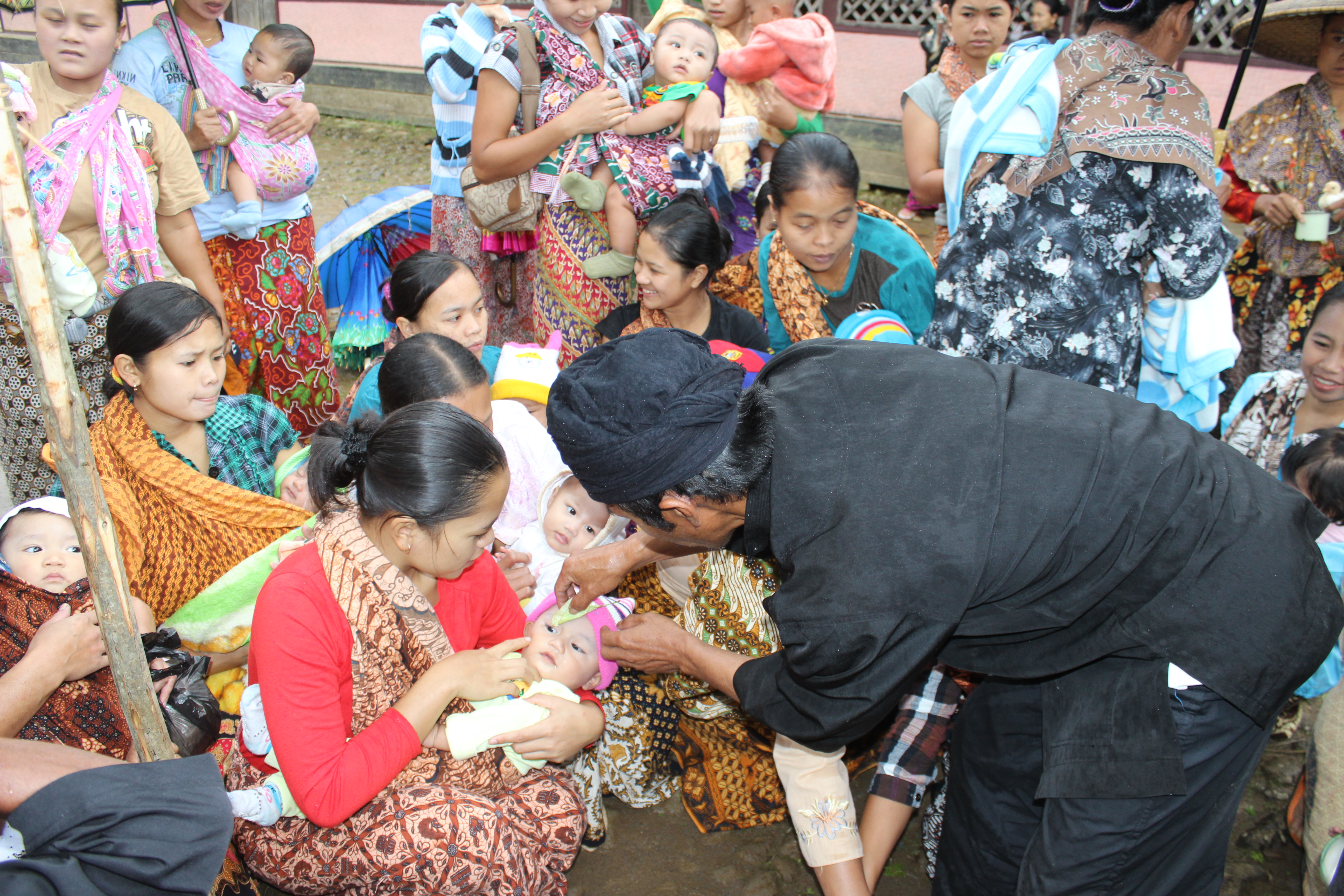 Upacara Penyambutan Tamu Adat